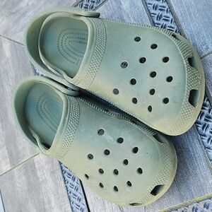 Crocs Army Green Size 8/10